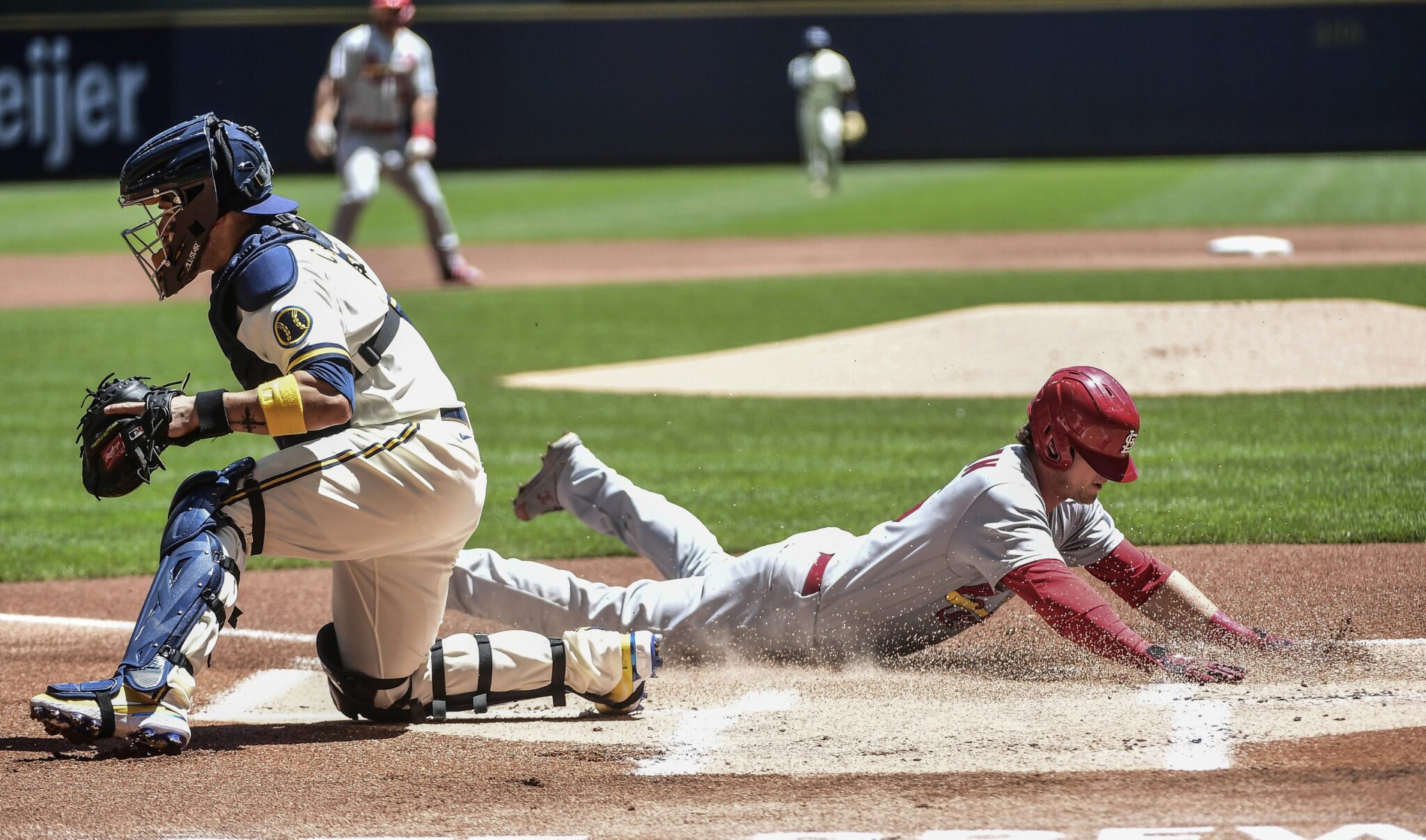 Bernie: Here is Why I Consider The Cardinals Will Win The NL Central.