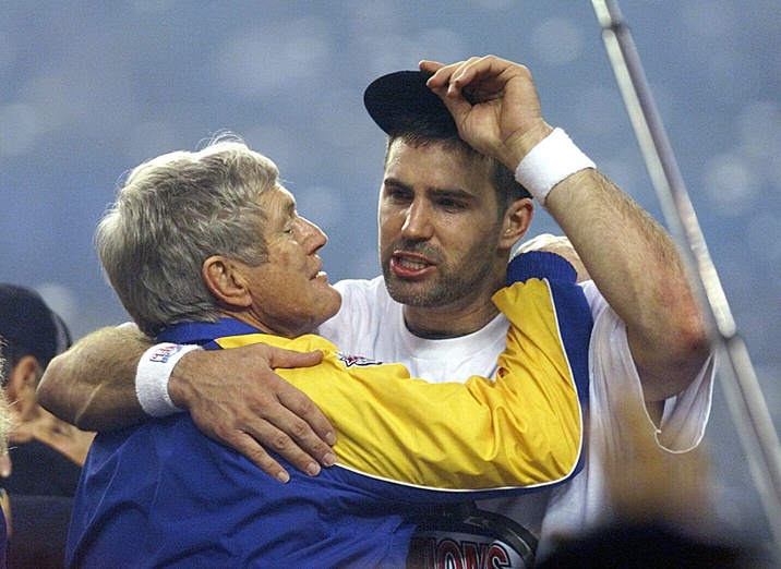 Bernie: On the 25th Anniversary Of Their Super Bowl Win, My Tribute To the 1999 St. Louis Rams, A Once In A Lifetime Team